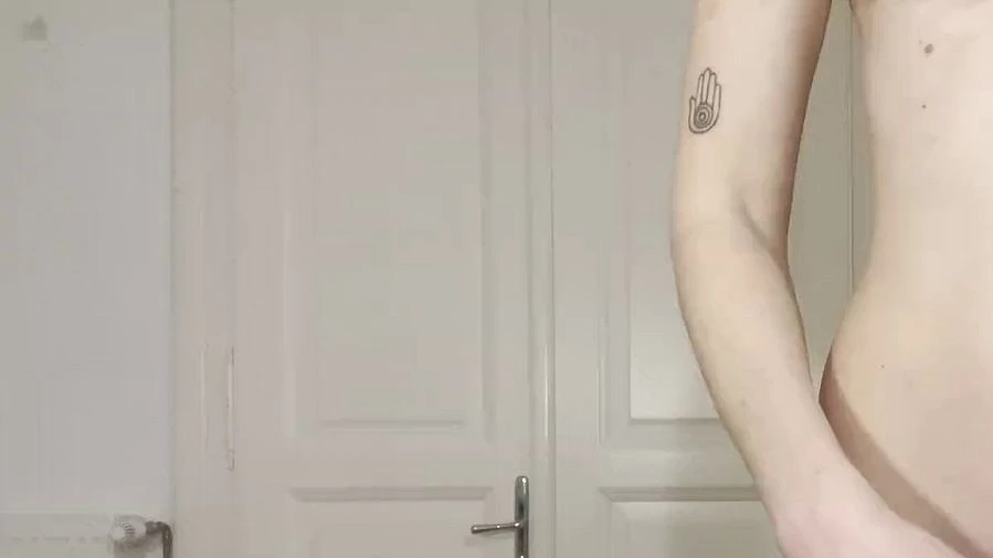 Einfach so direkt in der Frueh von einer Karotte gefickt worden