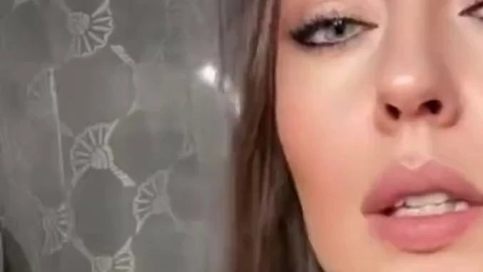 Sei mein Sklave und leck mich schoen sauber