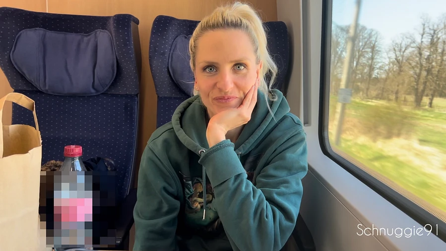 Mitten im Zug Konnte die Finger nicht von mir lassen