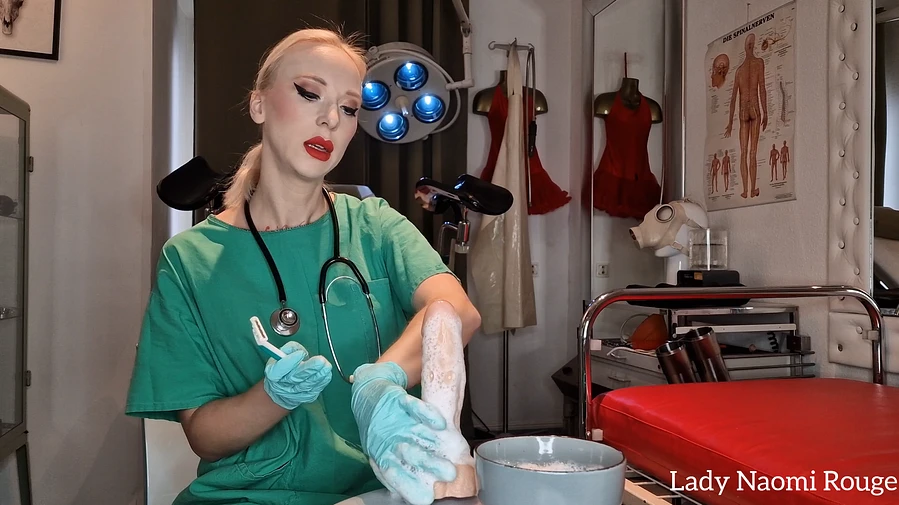 BIZARRKLINIK Intimrasur Handjob POV