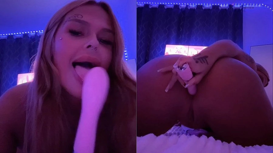 russische Teen besorgt es sich anal selbst