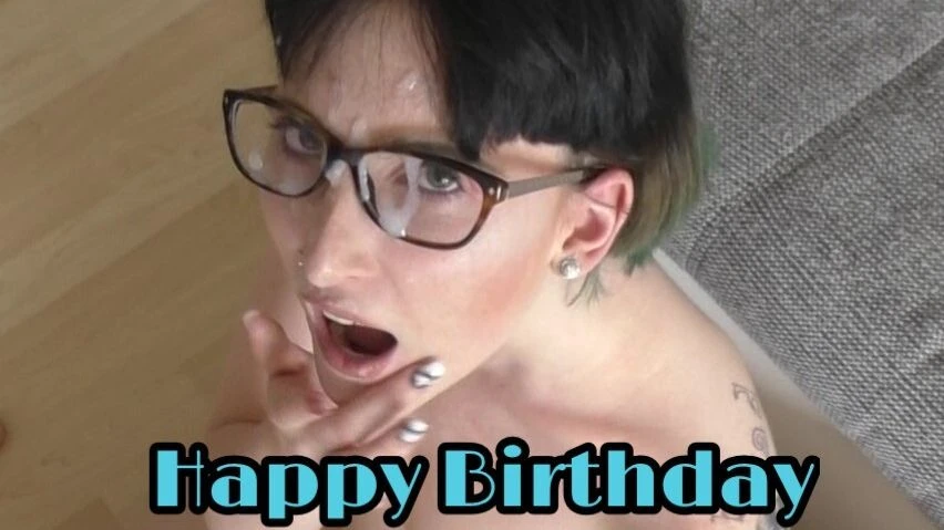 Happy Birthday Egon Dein Geschenk liegt hier schon