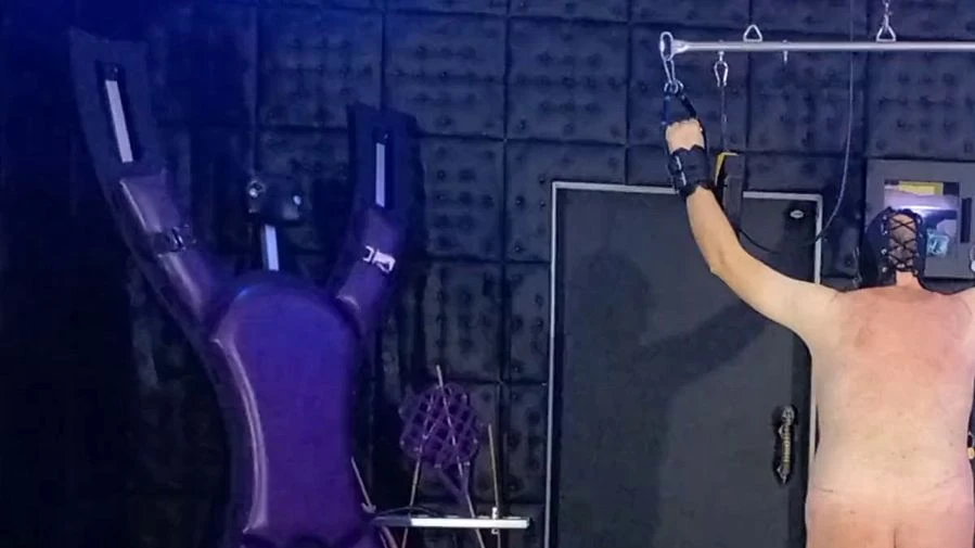 Sklave rate welche Peitsche die Herrin benutzt 2