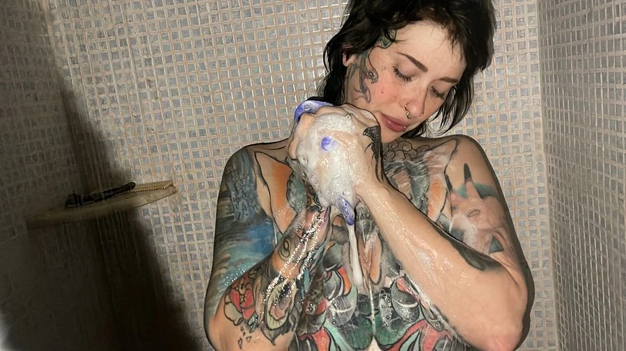 Wildes Ficken in der Dusche