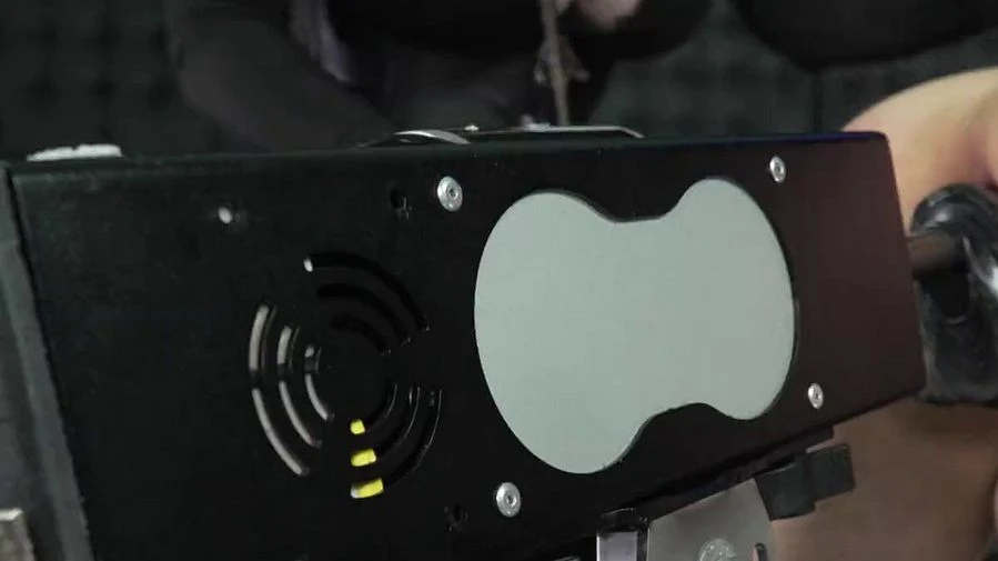 Fickmaschine und Peitsche ins Spiel