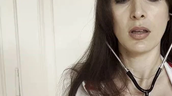 Hallo ich bin heute deine persoenliche Krankenschwester