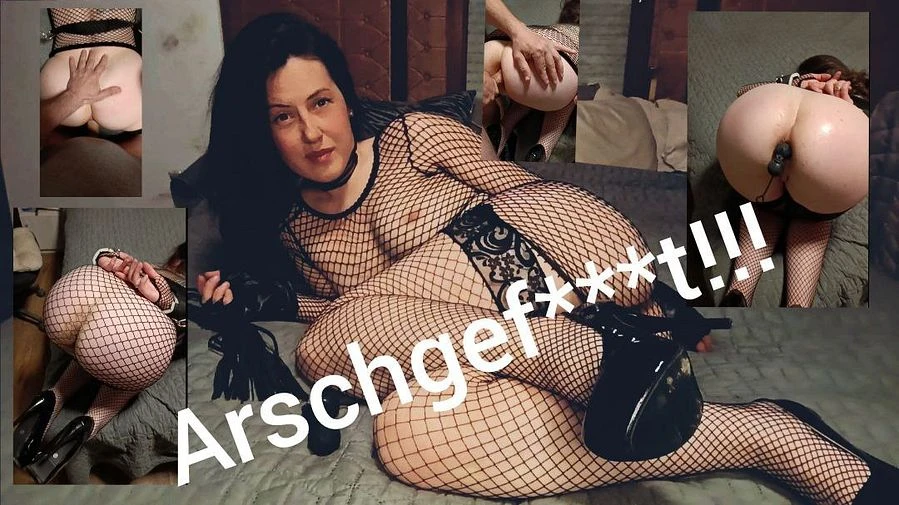 Arschgef t und gefesselt in Netzoptik Devot liegt mir genau so gut wie dominant