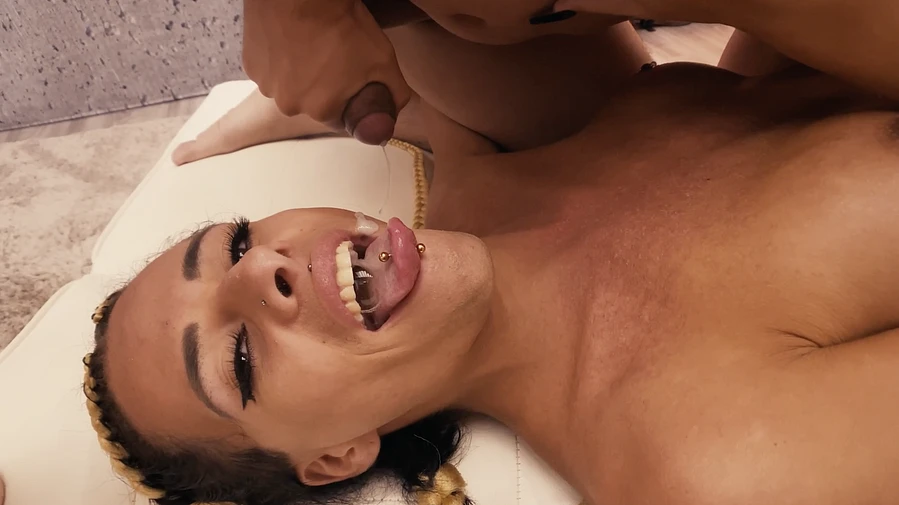 Doppel Blasen Mega TS Deepthroat und XXL Sperma Ladung