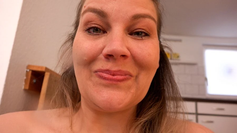 Ich wollte einfach nur squirten und am Ende liefen mir die Traenen vor Freude