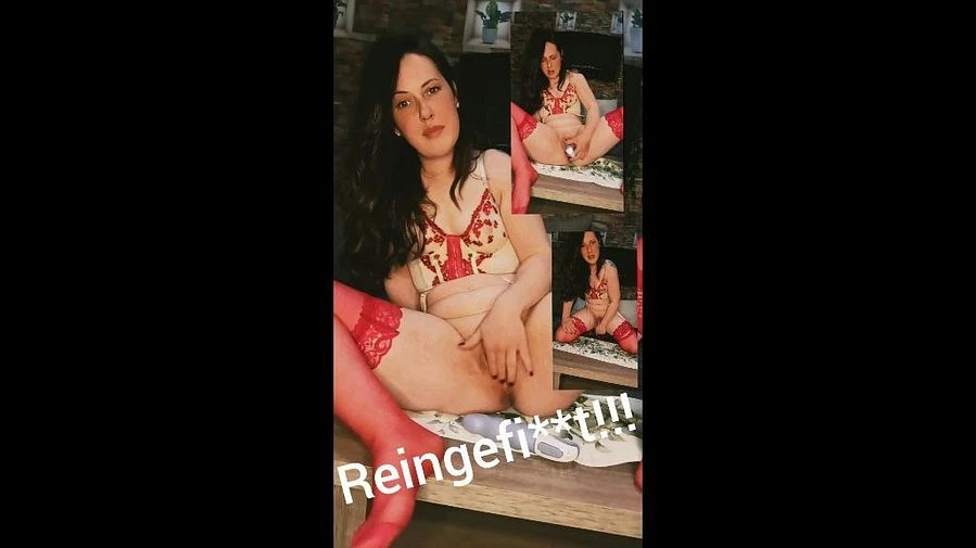 Geiler Pussy Fick auf dem Wohnzimmer Tisch mit sexy Waesche und Dirty Talk