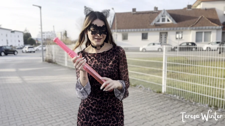 XXL Seifenblasenstab so gross wie ein BBC SPRENGT meine PUSSY