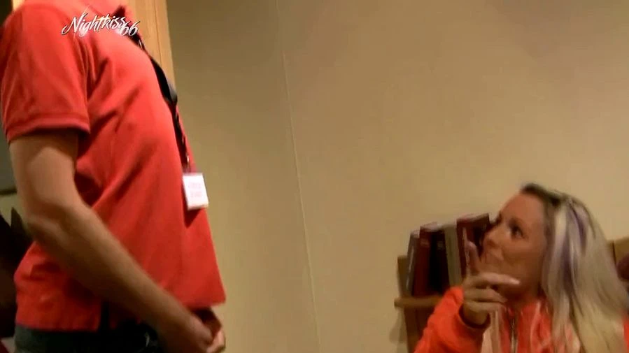 Der Moebelhausverkaeufer ich nehm mehr als nur ein Bett mit