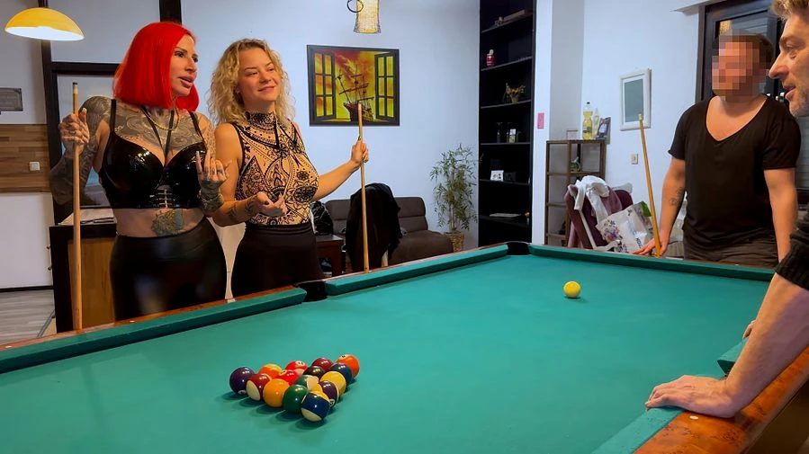 Eingelocht Wette endet im perversen Gruppensex