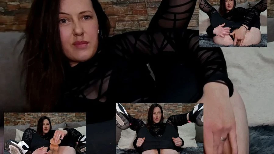 LegginsARSCHfick Was gemuetliches beim reinficken angezogen Leggins runter Finger und Dildo rein