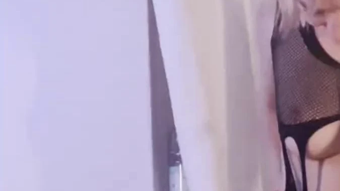 Heisser und harter Ueberraschungssex in meinem neuen Dessous