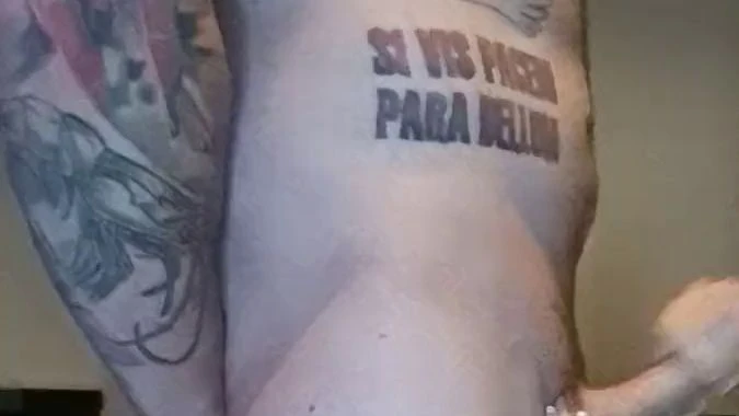 Auf die Knie mit dir und blas mir einen Blowjob mit Gesichtsbesamung und schlucken