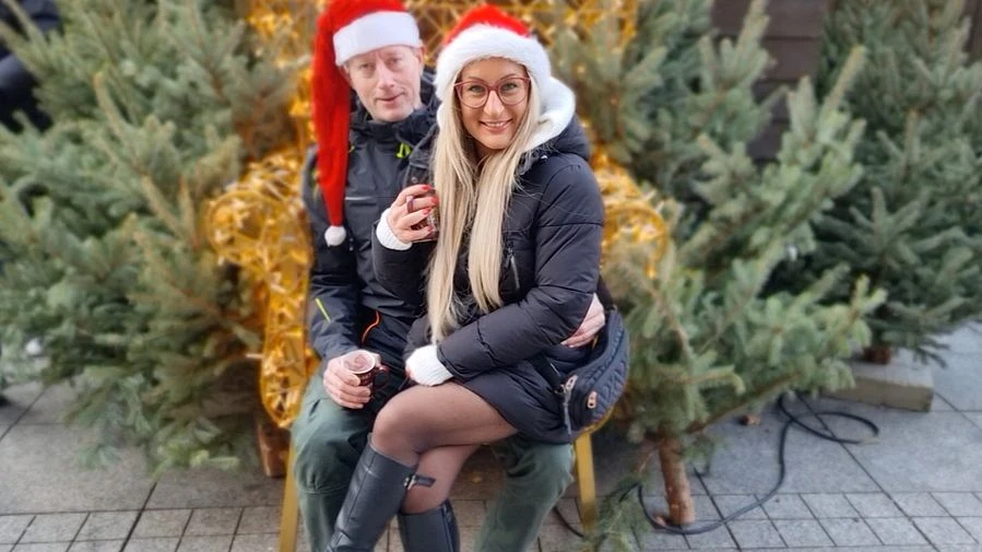 Weihnachtsmarkt Typen abgeschleppt oeffentlichem Parkhaus gefickt