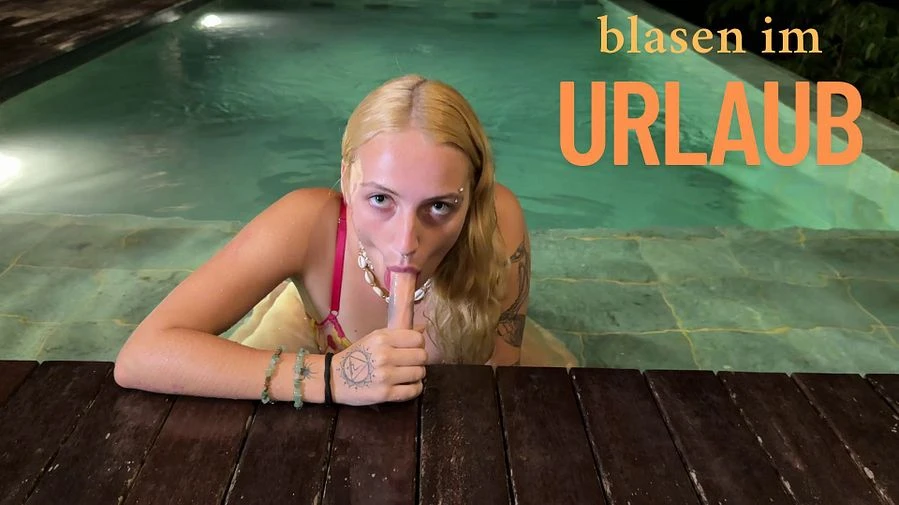 HarleyRae s Versauter Pool Spass Realitaetsnaher Dildo im Urlaub