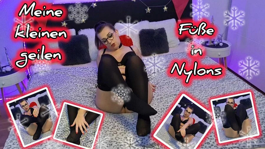 Meine kleinen geilen Fuesse in Nylons