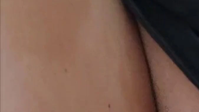 Warme GOLDEN SHOWER frisch aus meiner MILF MUSCHI