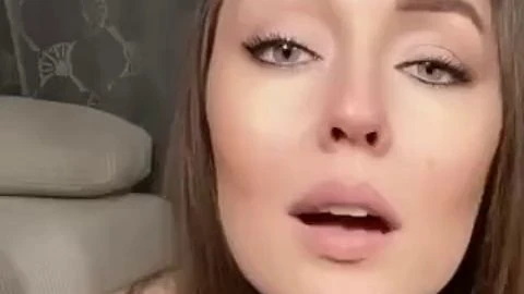 Sei mein Sklave und hoer mir ganz genau zu