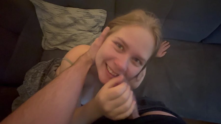 Schaffe ich ihn ganz rein Blowjob mit Deepthroatversuch