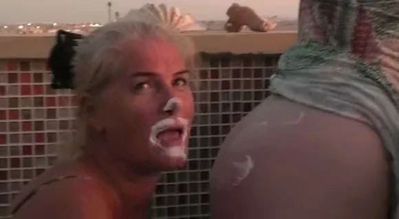 ich lecke dir Sahne von Deinem Arsch